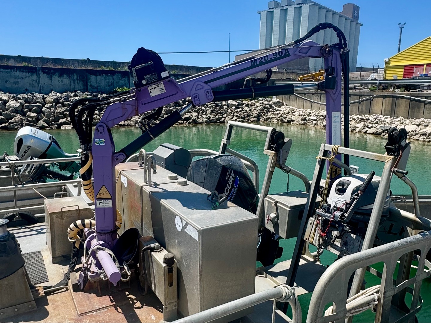 M20.55A